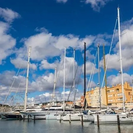 Vue - 4 Pers. - Fr-1-880-56 * Agde